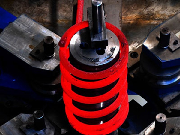 數控熱卷彈簧（huáng）機